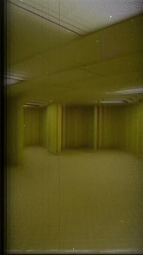 Bienvenue dans les Backrooms (Niveau 0) 🟨⚠️