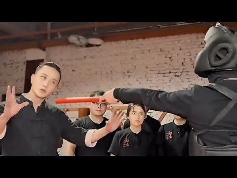 Learn Wing Chun: 29 Moves to Defend Yourself Like a Pro