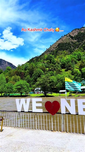 Explore Exciting Group Tours in Pakistan