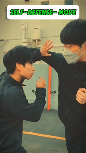 Self-defence move on road side #tutorial #selfdefense #martialarts #kickboxing #safety #karate