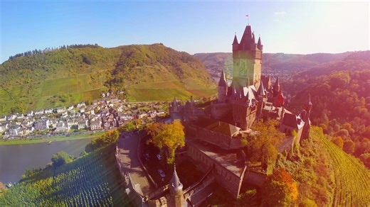 Cochem: Drone explores German town in the Mosel Valley - Worldwide