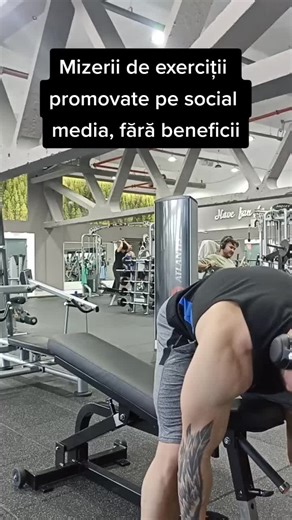 Dacă faci astfel de exerciții, să nu te miri de ce nu îți crește pieptul 😉💯 #PersonalTrainer #OnlineCoaching #RomanianMuscles #Youtube #TikTok #Instagram #Fitness #Gym #Fit #Body #FitnessModel #Tattoo #Model #Tips #Knowledge #Funny #Results #Muscle #Abs #Chest #Training #Nutrition #Romania #5pasidebine #misiuneatiktok