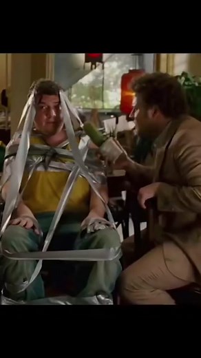 Great scene and great movie 😂 Movie: Pineapple Express #funnymovie #movieclips #comedymovie #funnyvideos #comedy #funny #pineappleexpress #sethrogan