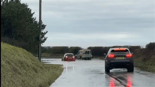 Flooding in North Cornwall causes travel chaos