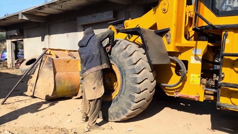 Expert Techniques For Replacing Front Wheel Seals