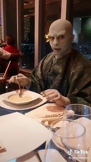 Quinceaños mágico de Harry Potter. Servicio de ambientación con personajes de Harry Potter. Monterrey, Nuevo León, México. #harrypotter #harrypottercosplay #XvañosHarryPotter #xvaños #quinceaños #cosplay #quinceañostemático #Voldemort #lordvoldemort #misquinceaños