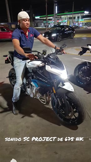 sonido de 675 nk con escape SC PROJECT #675nk #cfmoto #avionesdetierra #videosvirales #mundobiker😎🏍💨❤