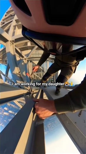 working on the biggest building👷🏻😭#workers#labour#hardwork