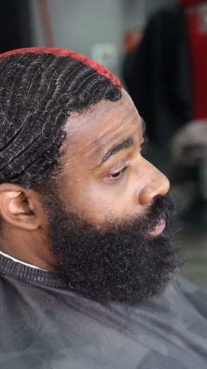 “When The Pain Settles in….. The healing just Begun” snippet of my new record “Walk Away” on the audio! happy holidays to all you guys thanks for helping me grow on this platform❤️🙏🏾🎙️🔥 #Himothy #barber #haircut #clipper #barbershop #fadehaircut #beard #razor #haircuttransformation #fade #tampabarber #fyp #viral #barbertok #barberlife #trimmer #shaver