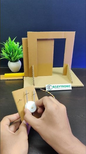 Automatic Door System #cardboard #sciencproject #arduinoprojects #arduinouno #arduino #door #iot