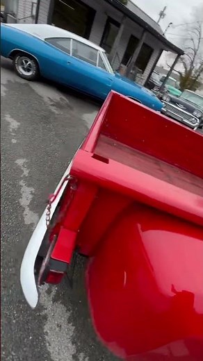 1985 Chevrolet Silverado SWB Stepside $19,900 Maple Motors #2899 https://youtu.be/GpxFGqSQ8BA #1985