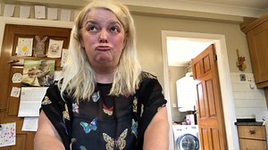Have I been phoned scammed with a new iPhone? Let’s find out 🙈 | Stephanie Aird’s LOLS