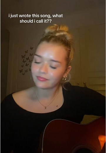 help a girl out and comment a song name suggestion PLEASE💛💛 #originalmusic #singersongwriter #singersoftiktok #aus #fyp #guitar #acoustic #foryoupage #fy #songwriting #vocalist #popmusic