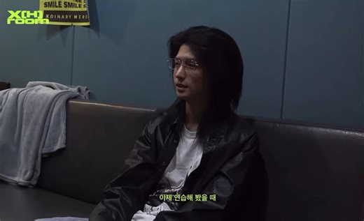 junhan shared his worries with jungsu 🥺then jungsu joke with him by zooming into his lips while he was talking AHH MY BBANGDDEOKZ 🥺🤍🐰 when I’m practising, the title song and rise high rise were really hard. for guitar, the way you play it is about the difference if you could hear the “attack” or not. its kinda same with velocity. it can be heard, if I pressed it hard and if I pressed it weak, you cant hear the attack.*attack = the state/point which a sound first starts to be heard and is at 