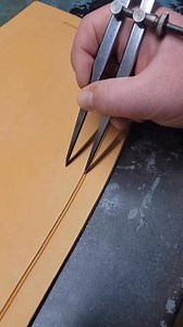 2.2K views · 30 reactions | Tooling the fenders on a custom saddle! #customsaddlery #customsaddles #wadesaddle #ranchlife | 33 Ranch & Saddlery | Facebook