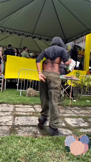 Shuffle dance turns the floor into your stage — light feet, sharp moves, and nonstop fun! 🌟🕺 Professional dance performance 🌟 Please share if you like this video 🙌 You’re welcome to leave the comment 💬 #ShuffleStyle #professionaldanceperformance #DanceWithOleg | Dance Lessons & Tutorials