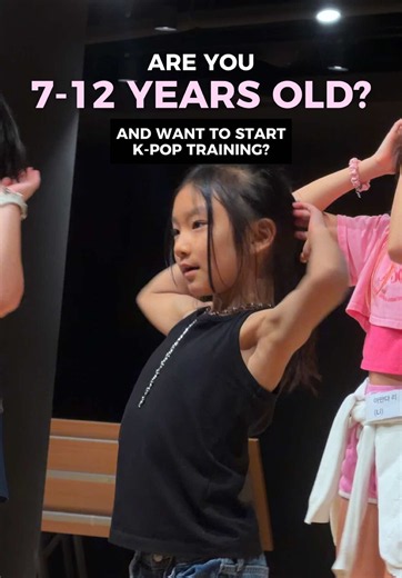 Are you 7–12 years old and want to start K-pop training? 👀✨ This week, 15 young students took their very first step into the world of K-pop through our K-Pop Basics II programme 🌟 Over five days, they experienced vocal training, dance classes, recording sessions, photo posing, and performance preparation — many for the very first time. There were moments of excitement, moments of nerves, and plenty of new challenges along the way. But they showed up, gave their best, and embraced every part of