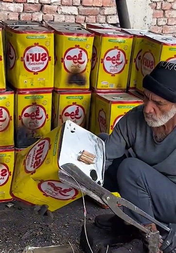Transforming Used Oil Barrels into DIY Paint Buckets