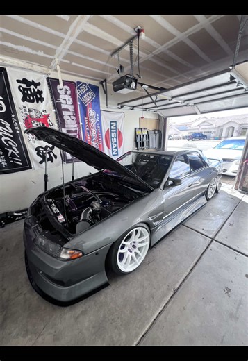 Almost 1 year after getting the built RB25 Neo tuned. My intentions were to build a unique street/drift car. Ended up building a 700hp weapon. #Skyline #700hp #rb25neo