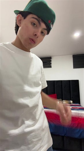 Video de elmo_jonnnnn (@elmo_jonnnnn) relacionado con “peso pluma performing”