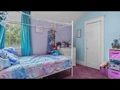 205 5th AVENUE E, Gravelbourg Saskatchewan S0H 1X0 - $289,900 with 5 beds, 3 Bath (3 Full Bath) an