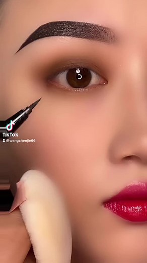 6.1M views · 10K reactions | Eyeliner tutorial | Jie Wang | Facebook