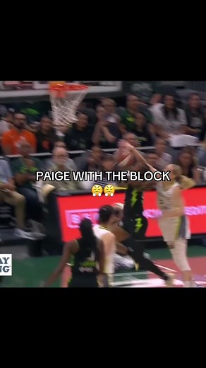 Paige Bueckers' Incredible Block Highlights