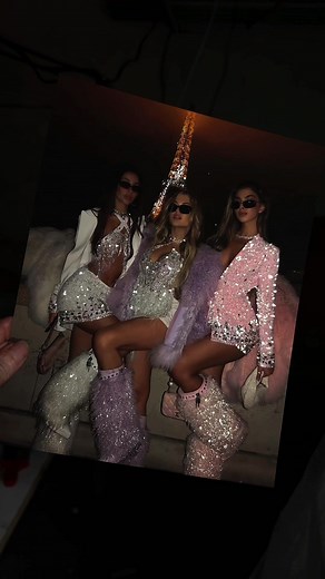 Sparkly Glitter Memories with Friends in Paris