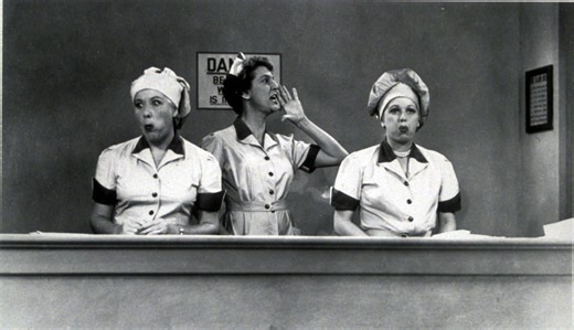 ‘All in the Family’? ‘Seinfeld’? Ranking the top 10 network sitcoms of all time - The Boston Globe