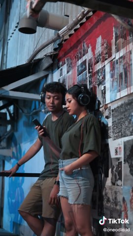 Berbagi musik favorit yang sama dengan Music Sharing dari OneOdio Studio Pro 10 #oneodiostudiopro10 #oneodio #studiopro10 #djheadphone #headphone #studioheadphone #oneodioheadphone