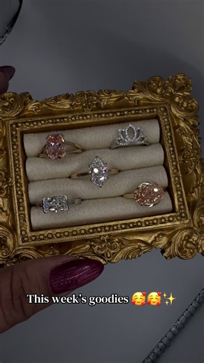 Can’t wait to share all of the details of these items. What do you want to know more about first???? #labdiamond #18kgold #customjeweler #pinkdiamond #pinkdiamonds