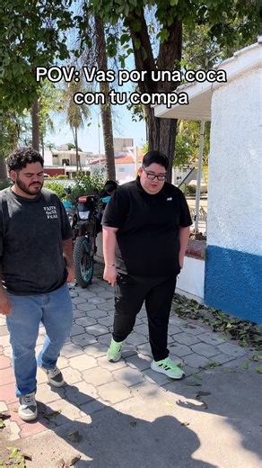 POV: Vas con una coca con tu compa #cocacola #compa #pov #humor #sinaloa🍅