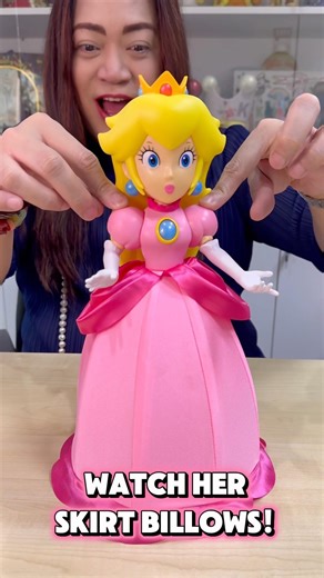 Princess Peach with billowing skirt toy (The Super Mario Galaxy Movie)