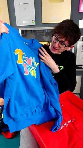 Unboxing TommyInnit's New Merchandise!