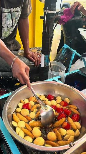 Tusuk-Tusok Time! Squid Balls, Kikiam & Hotdog – Filipino Street Food Snack Attack 🇵🇭 #streetfood