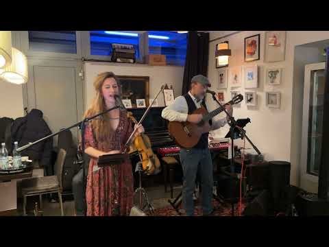 Wagon Wheel – Akustisches Cayu Cover