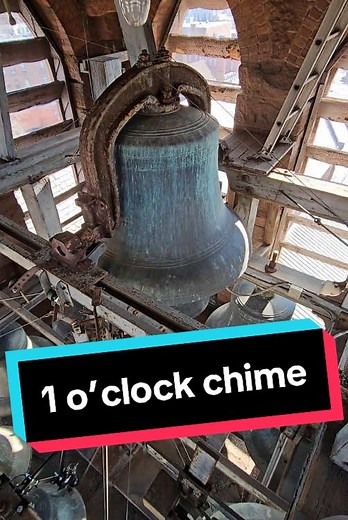 Experience the 1 O'Clock Westminster Clock Chime