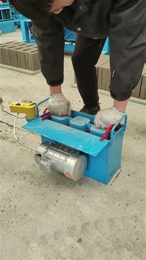 Manual brick making machine#blocklayer #blockmachine #brickmachine