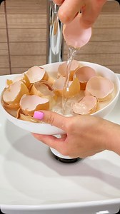 Grandma’s Trick: Eggshells Like You’ve Never Seen Before! 🥚✨ #DIY #momtips #homehacks #eggshell #savemoney #LifeHack What you’ll need: • Toilet paper • Eggshell • Water • Plate • Blender • Oven • Spice container • Zip bag • Scissors | FastDIY