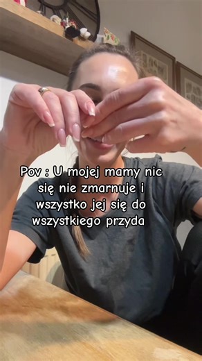 Kiedyś było inaczej. Bez przepychu , skromnie - i z szacunkiem większym niż teraz do wszystkiego , bo nie było za wiele . #pov #dc #fyp #mama #rozmowy