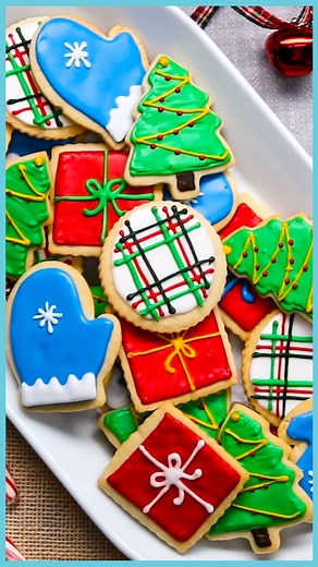 Shortbread Cut-Out Cookies with Royal Icing Shop the recipe! https://tasty.co/recipe/how-to-decorate-shortbread-holiday-cut-out-cookies-with-royal-icing | Tasty