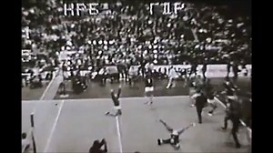 14K views · 528 reactions | #FlashbackFriday zurück ins Jahr 1970 und dem Wunder von Sofia, als die DDR-Männer im entscheidenden WM-Spiel gegen Bulgarien im 5. Satz aus einem 5-13 noch einen 15-13 Sieg gemacht haben und Weltmeister wurden  | Deutscher Volleyball-Verband | Facebook