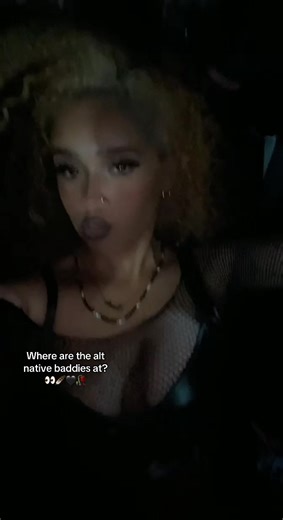 Expressing my alt side🖤where yall at?🪶 #nativetok #indigenouswomen #indigenoustiktok #altnative #fy