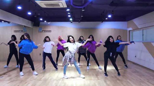 TWICE《What is Love》舞蹈练习室版MV首播 可爱风席卷全屏