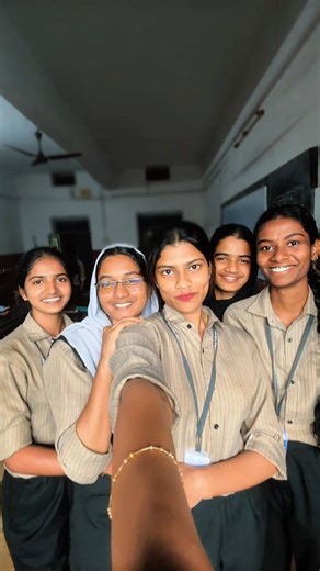 Bsc.physics on Instagram: "തേജസ്സ്++ #tranding #transition #collegelife"