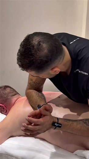 The strongest massage for strong guy #visualtingle #asmrmassage