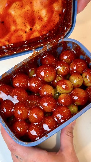 Frozen Grapes: A Delicious Snack Idea