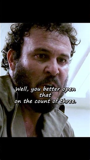 RoboCop's Iconic Robbery Scene | "Yeah, empty the register and put the money in the bag."