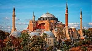 10 bucket list destinations (out of 1,000) to visit before you die