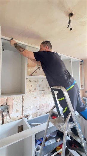 CAV joinery on Instagram: "' Top Filler Install Using CAV Adjustable Scribe Clamps Quick top-filler install using my CAV Adjustable Scribe Clamps — fast, accurate and clean. Perfect fit with zero gaps. CAV Joinery® tools designed for real installers. 👉 Check out the full range at cavjoinerystore.com #CAVJoinery #AdjustableScribeClamp #KitchenInstall #TopFiller #JoineryTools #KitchenFitter #CabinetFitting #WoodworkingTools #InstallerLife #PrecisionTools #ScribingClamps #FitterTips #JoinerUK #3DP